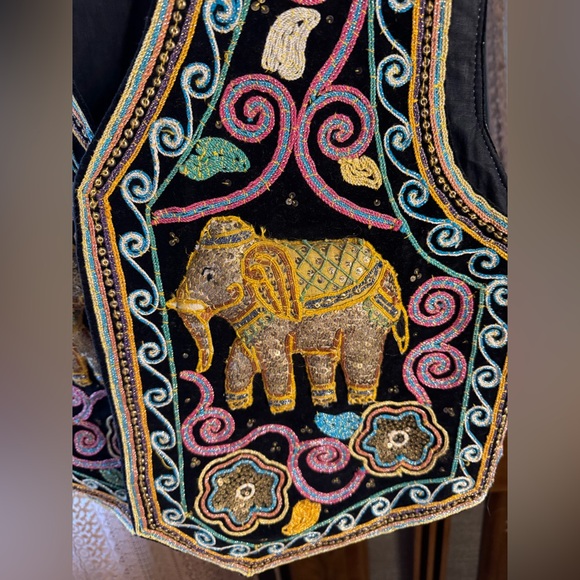 VTG Carol Horn Embroidered Vest - Picture 3 of 7